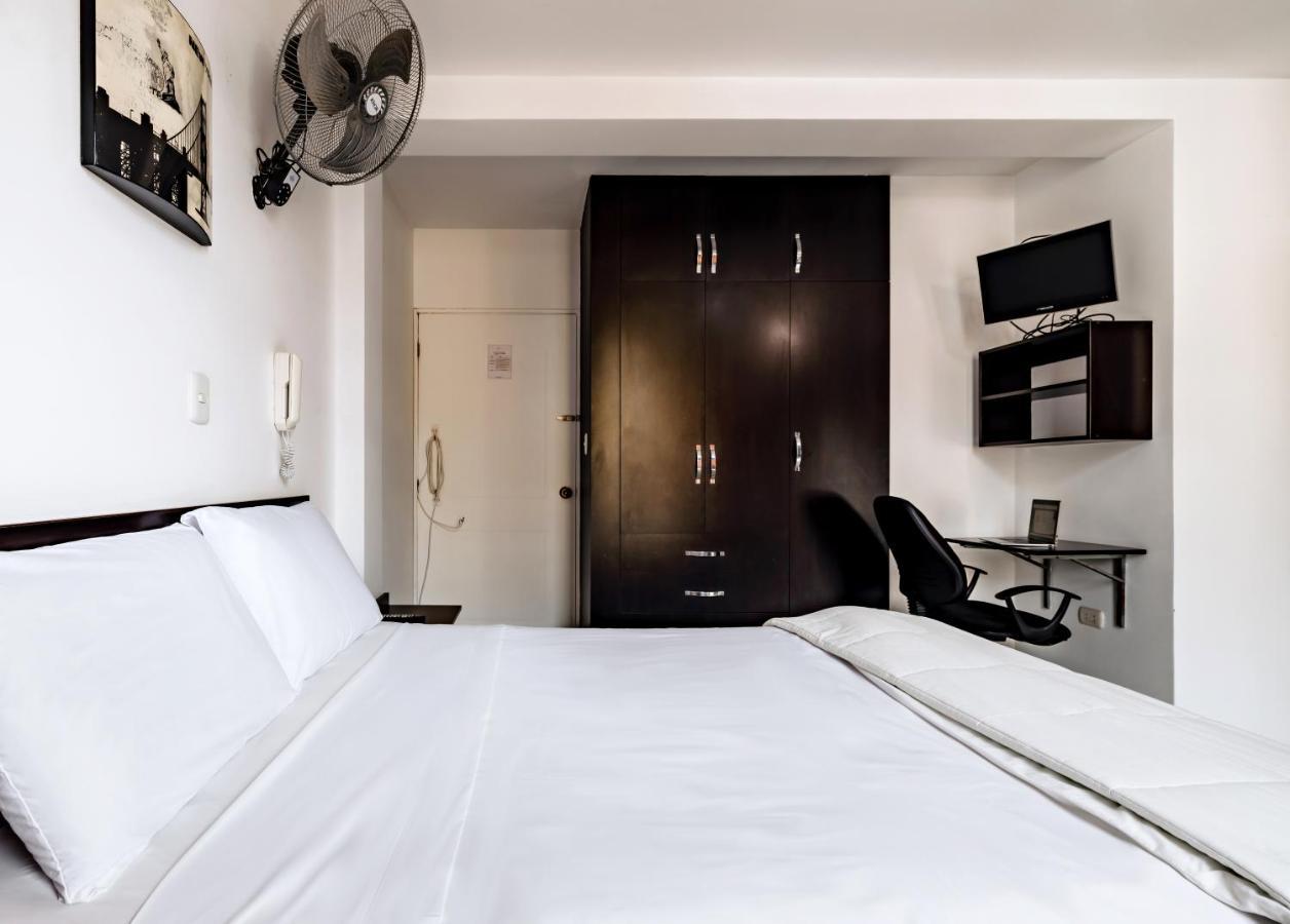Escala Business Hotel Chiclayo Exterior photo